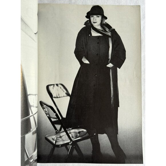 BRITISH VOGUE - May 1975 - Picture 6 of 16